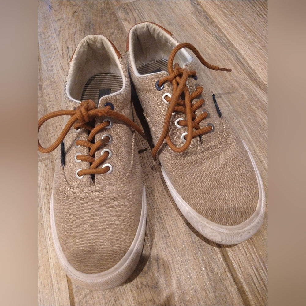 Tommy Hilfiger shoes
